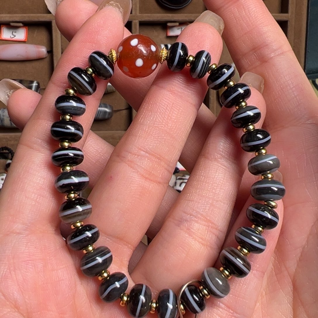 玛瑙/玉髓手串未镶嵌