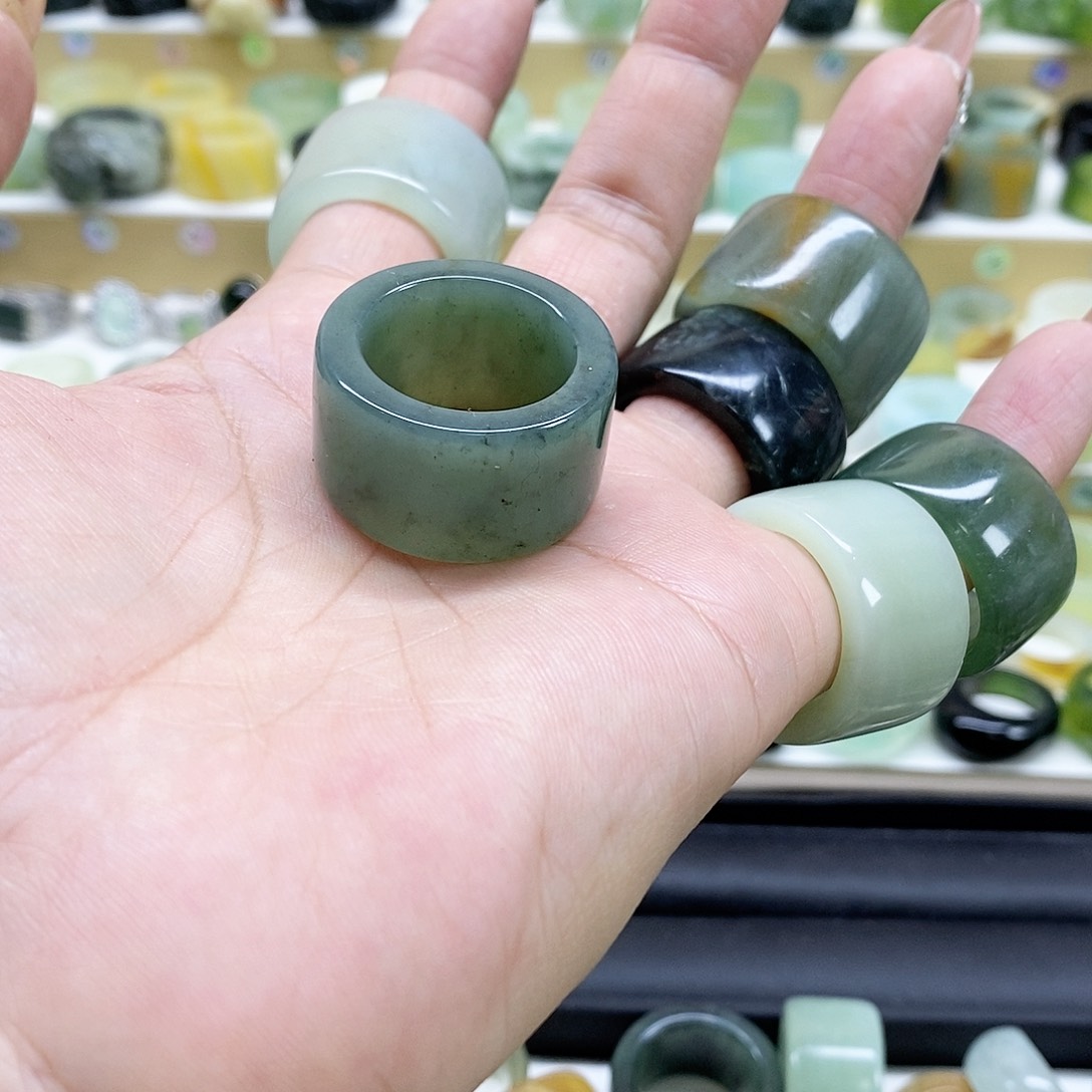 岫玉戒指未镶嵌荷*