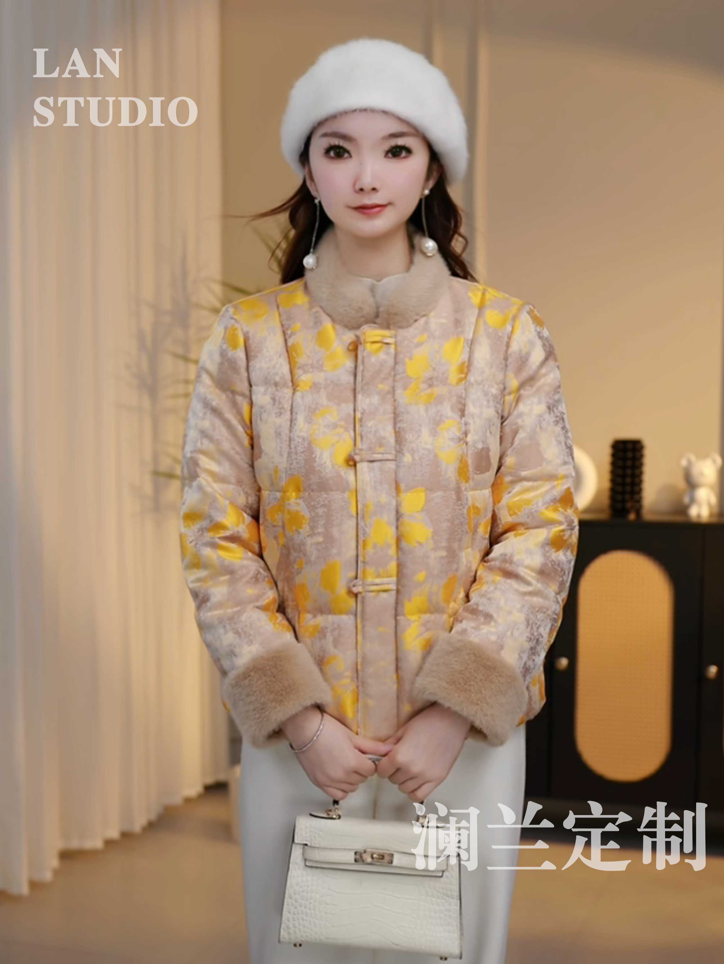 真鹅绒-吉祥香槟金色水钻扣子优雅贵气国风50鹅绒羽绒服显瘦外套