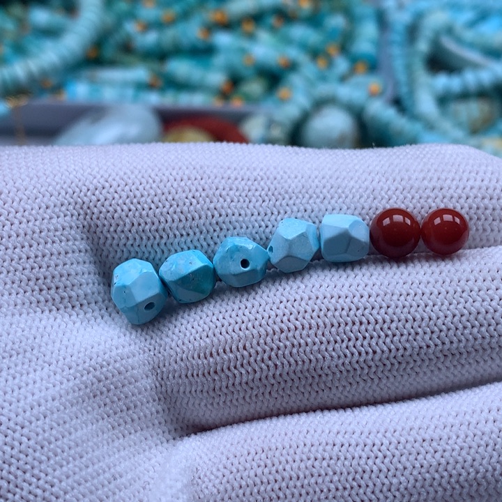 白***㿟南红玛瑙未镶嵌珠宝奇石