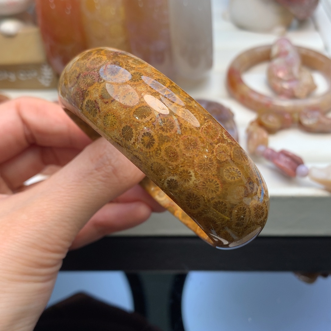 硅化珊瑚（珊瑚玉）手镯未镶嵌58口