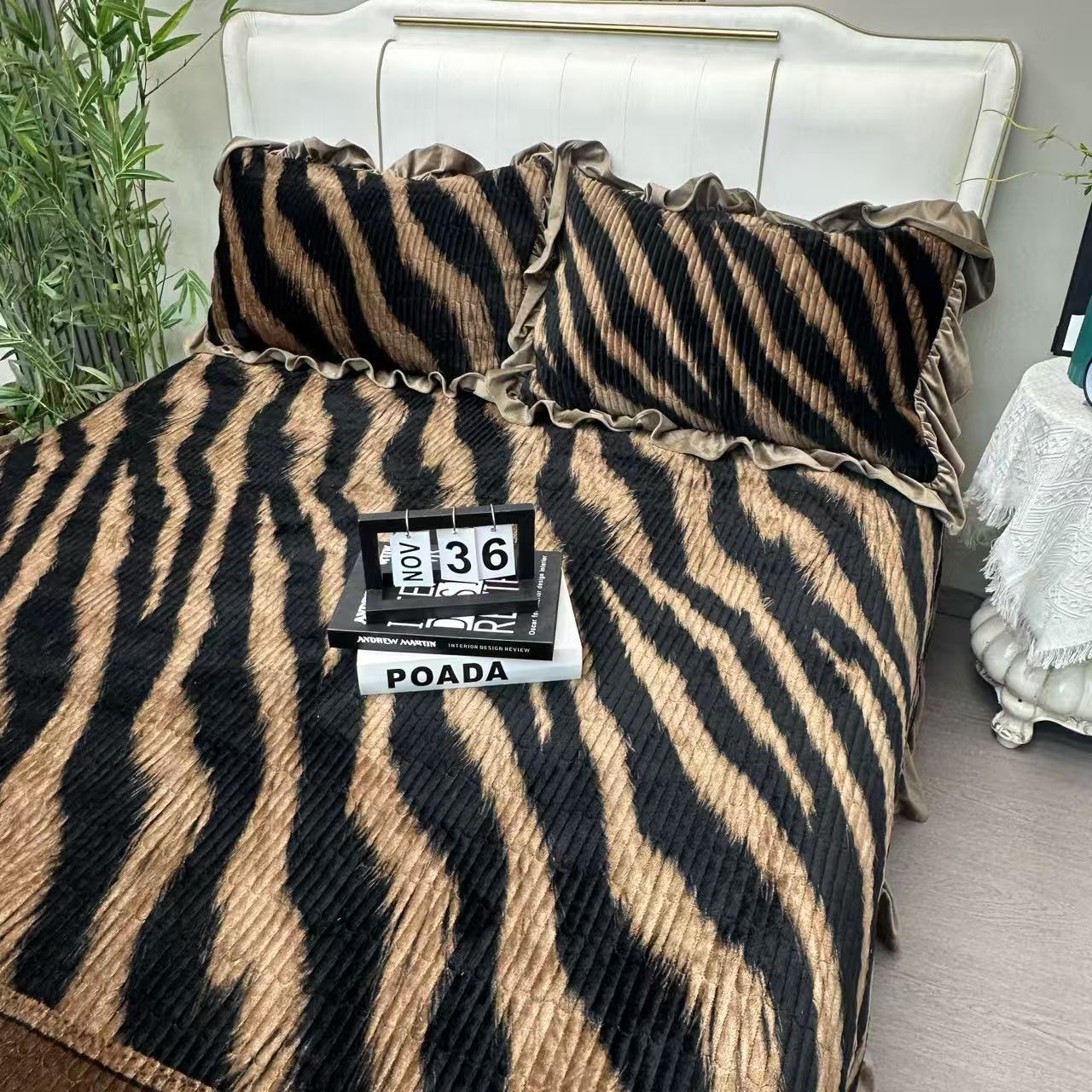 秋冬新品-寻彩咖-唐锦绒牛奶绒枕套48*74