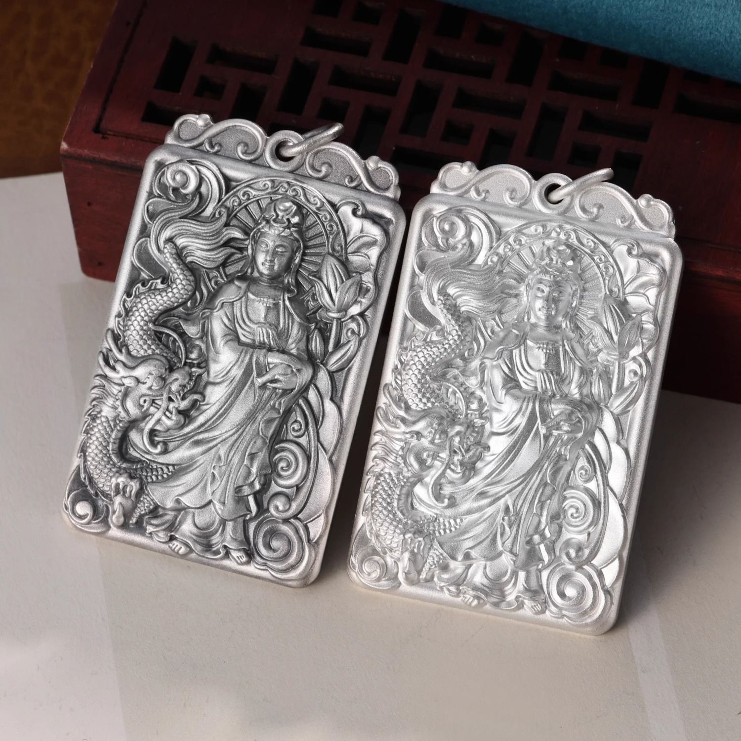 吊坠足银 足银999.9御龙观音吊牌实心款式