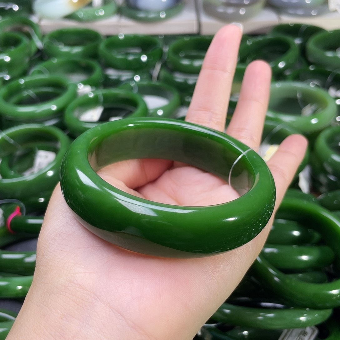 和田玉（碧玉）手镯未镶嵌