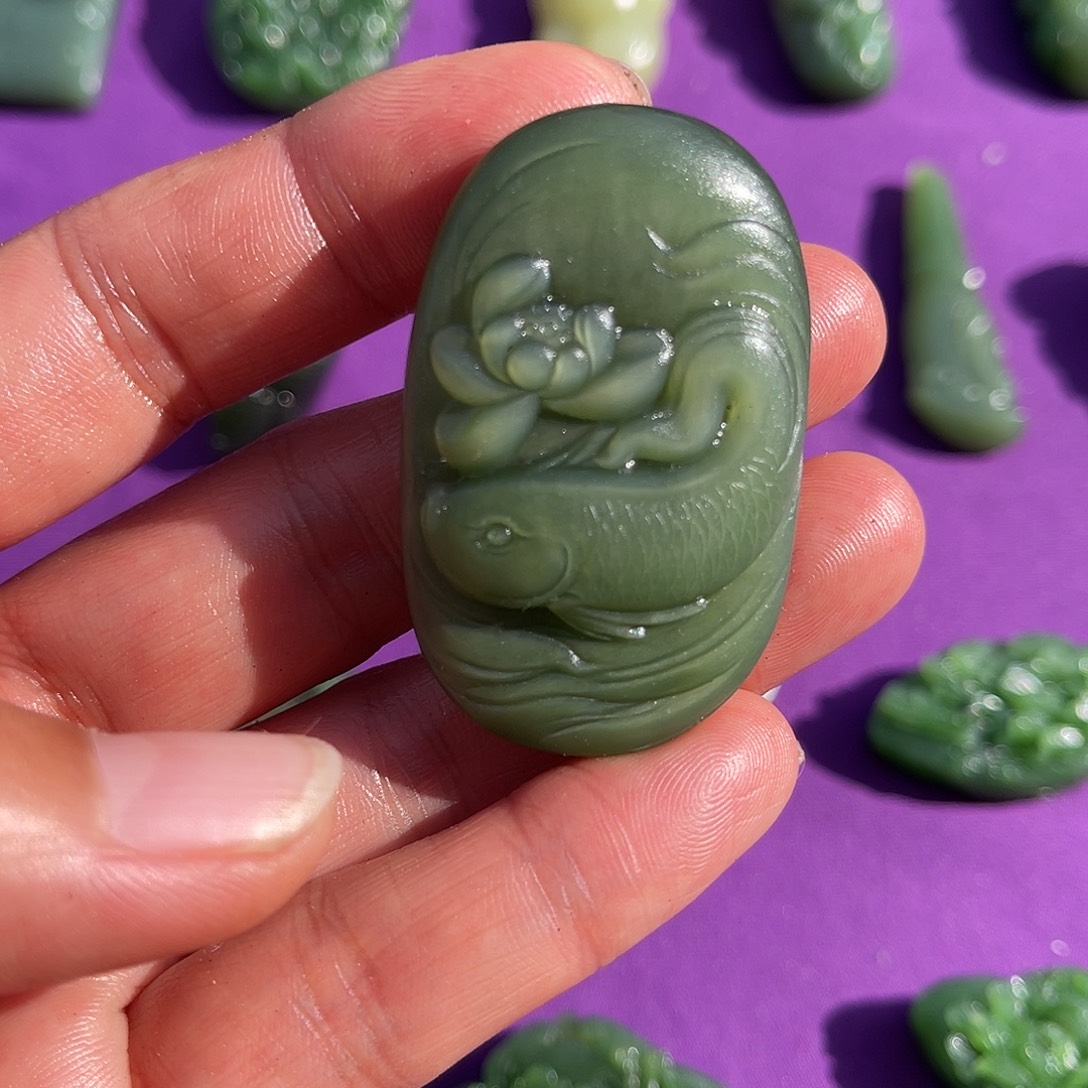 和田玉（碧玉）未镶嵌颈饰