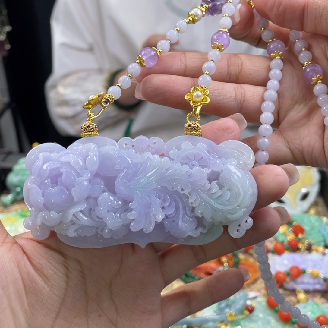 翡翠颈饰未镶嵌代编织