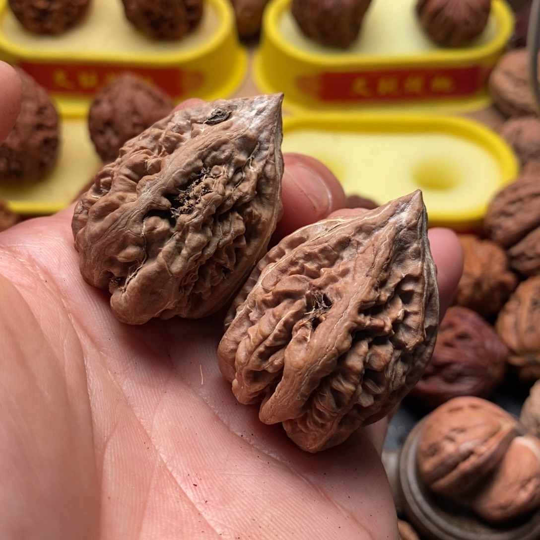 文玩核桃吊坠小涵9