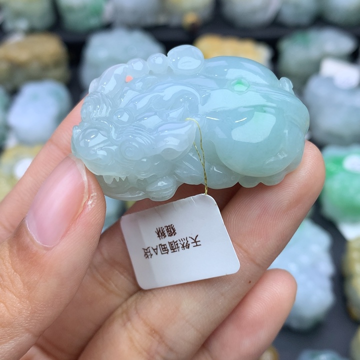 翡翠颈饰未镶嵌天然缅甸翡翠