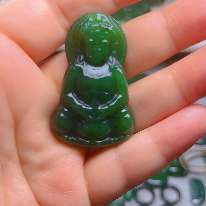 颈饰未镶嵌和田玉顺****徐