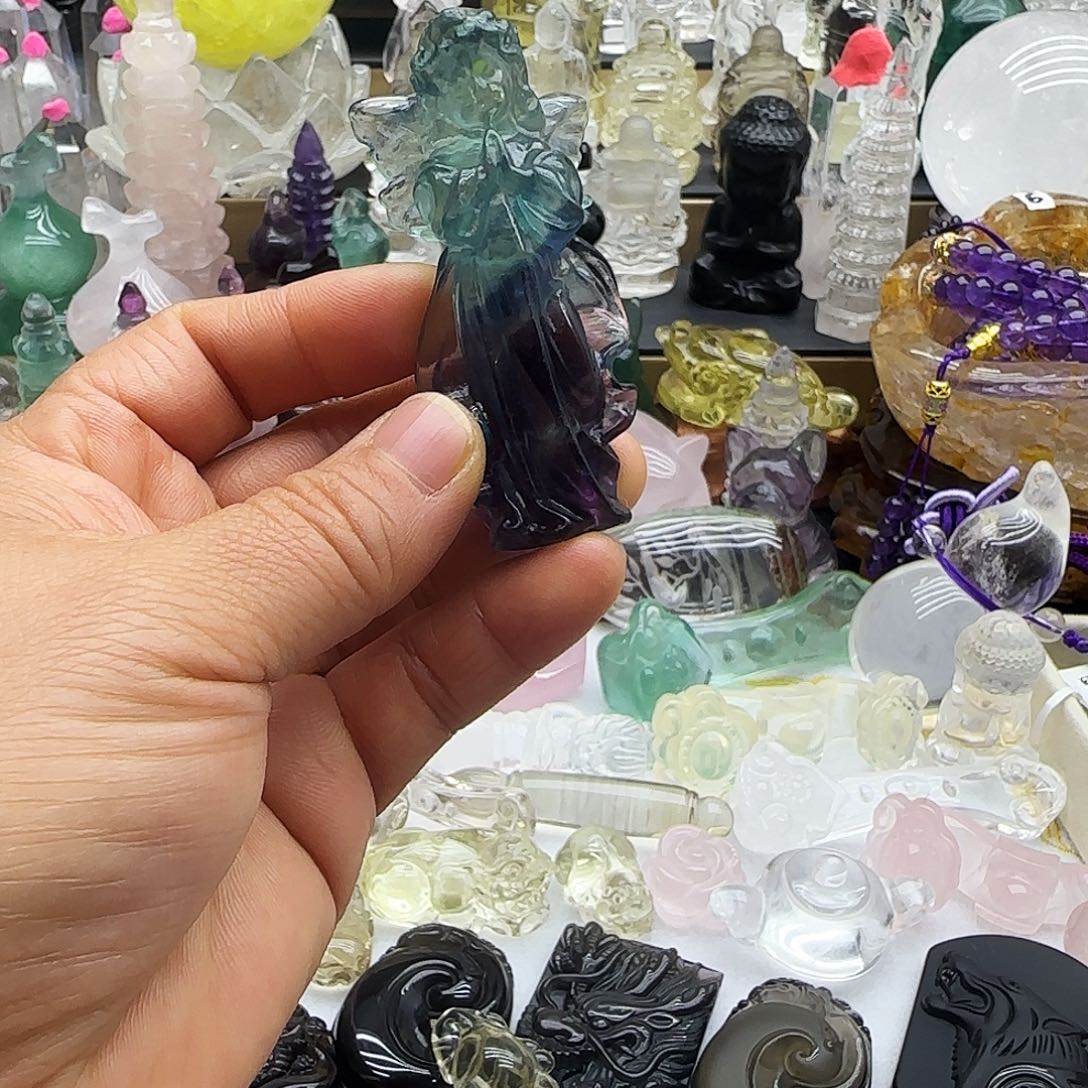 O***貝水晶未镶嵌车挂摆件