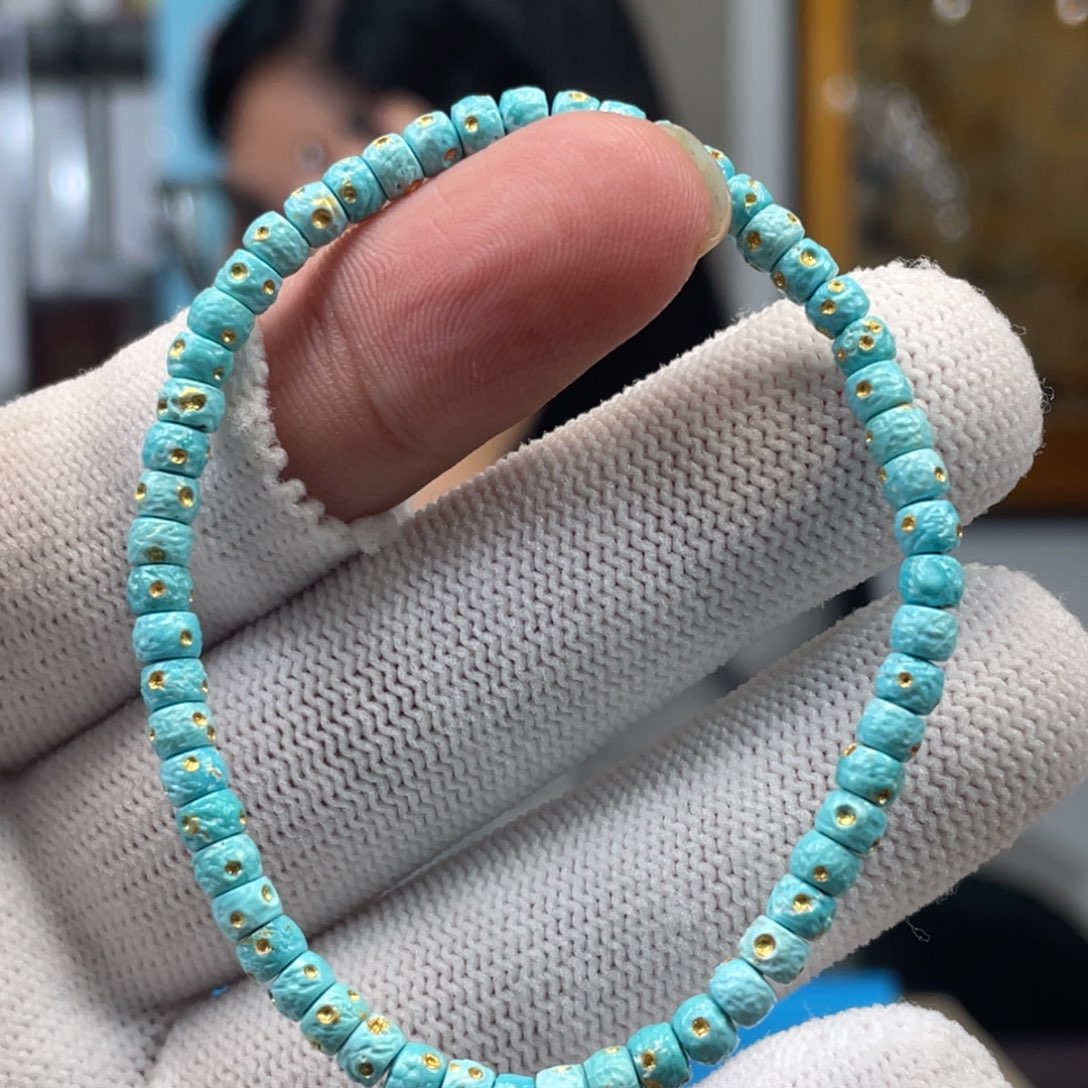 绿松石未镶嵌挂件