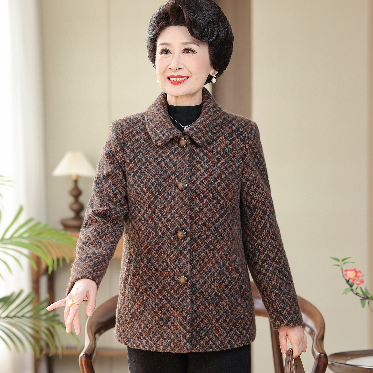 老年人妈妈秋冬呢子外套婆婆奶奶新款加厚毛呢上衣老太太翻领衣服