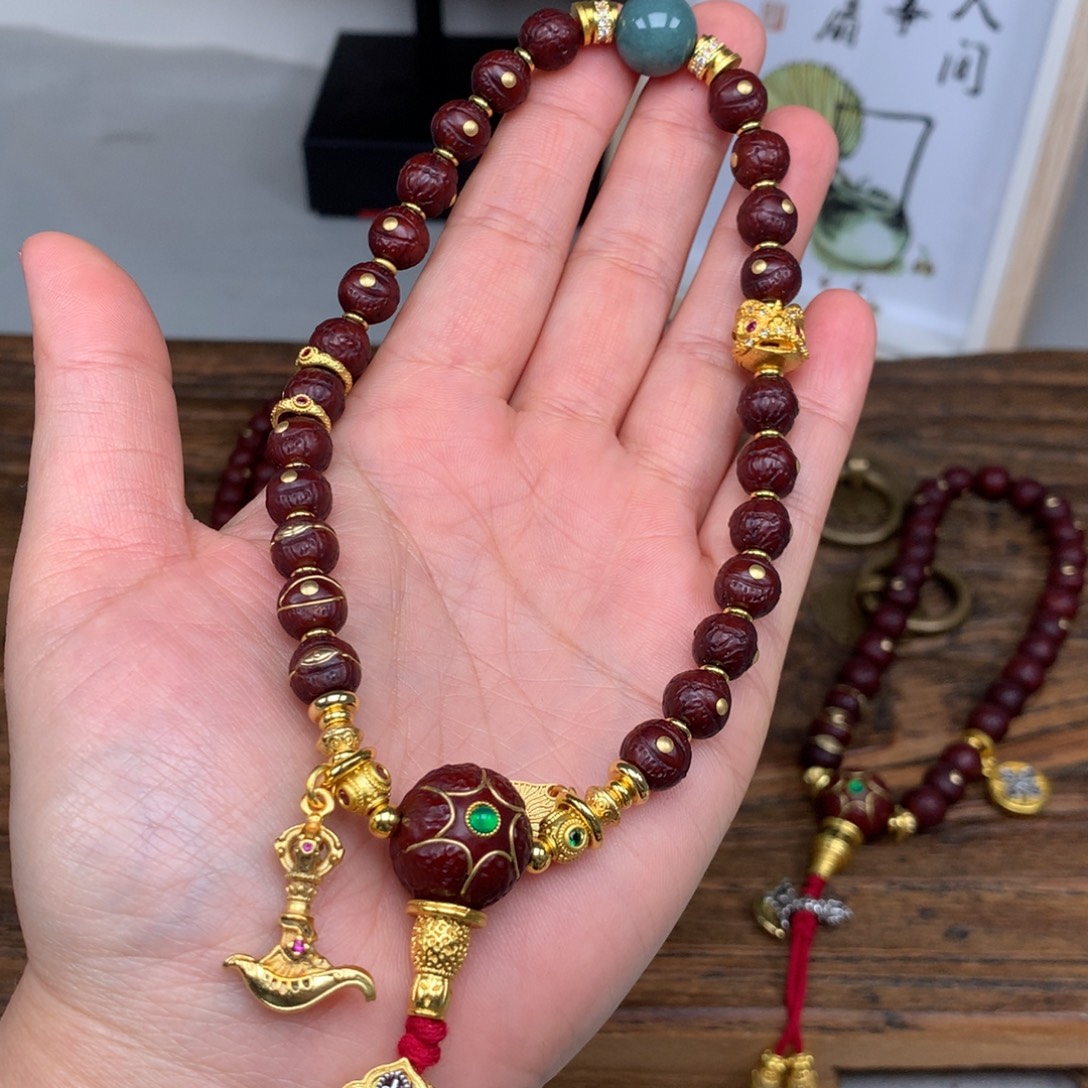 凤眼菩提吊坠8.3满配手持