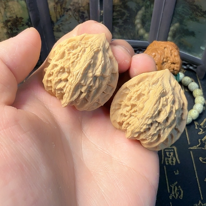 文玩核桃把件野核九度灯笼36