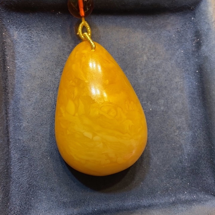 琥珀颈饰未镶嵌蜜蜡