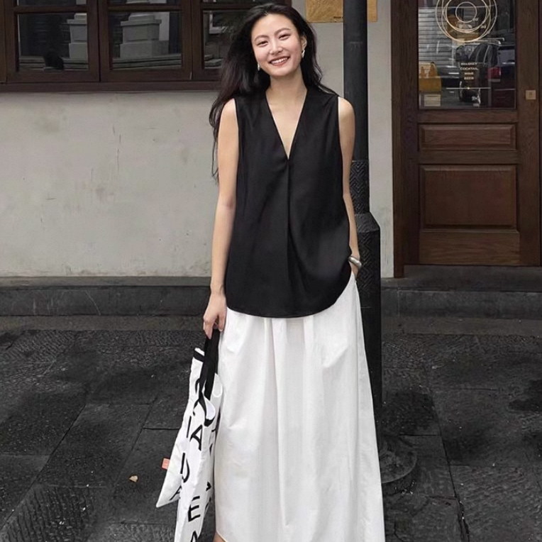 时髦港味复古外穿v领黑色背心衬衫女夏装无袖设计感宽松轻奢上衣