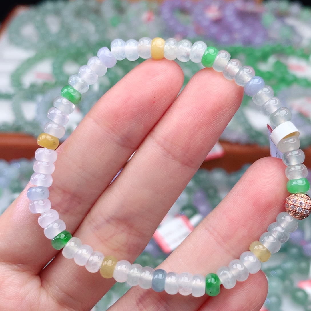 翡翠手链未镶嵌翡翠