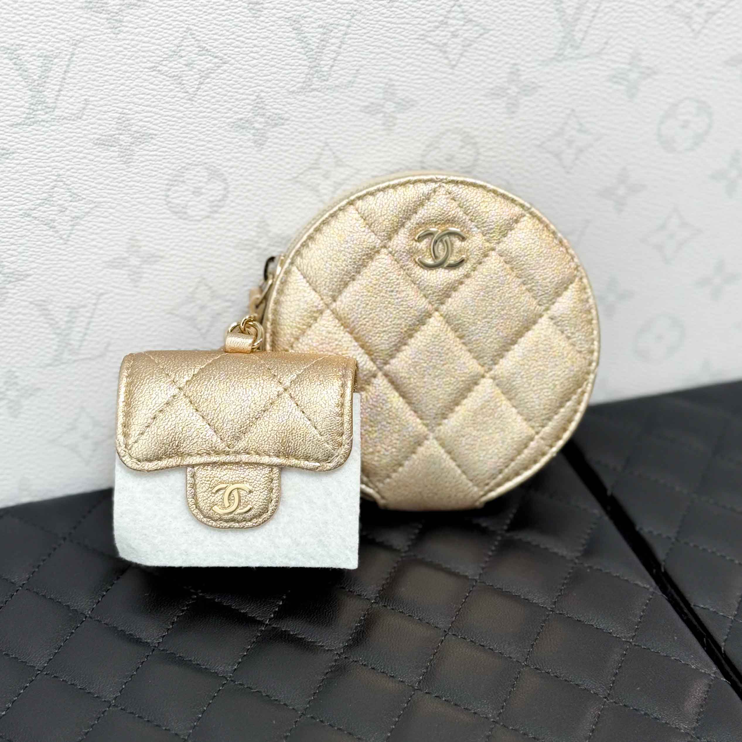 99新 Chanel/香奈儿 金色 菱格纹 圆饼 挂包