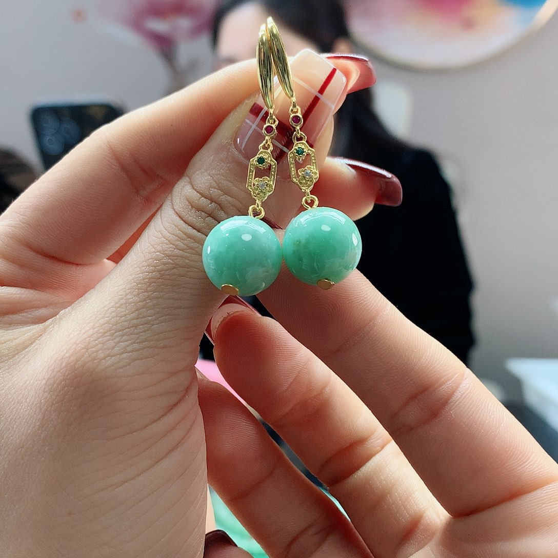 【闪购商品】翡翠耳饰未镶嵌，