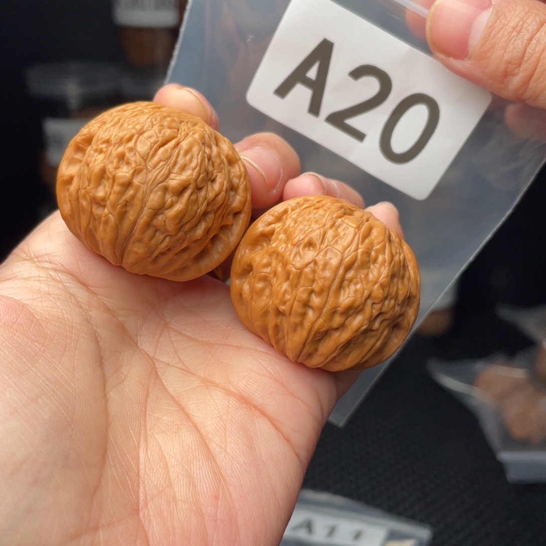 文玩核桃把件38铁锤