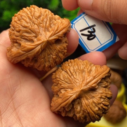 文玩核桃吊坠南疆43