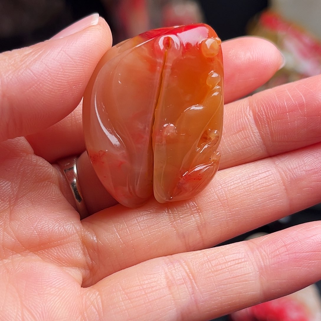 昌化石其他鸡血石手玩件