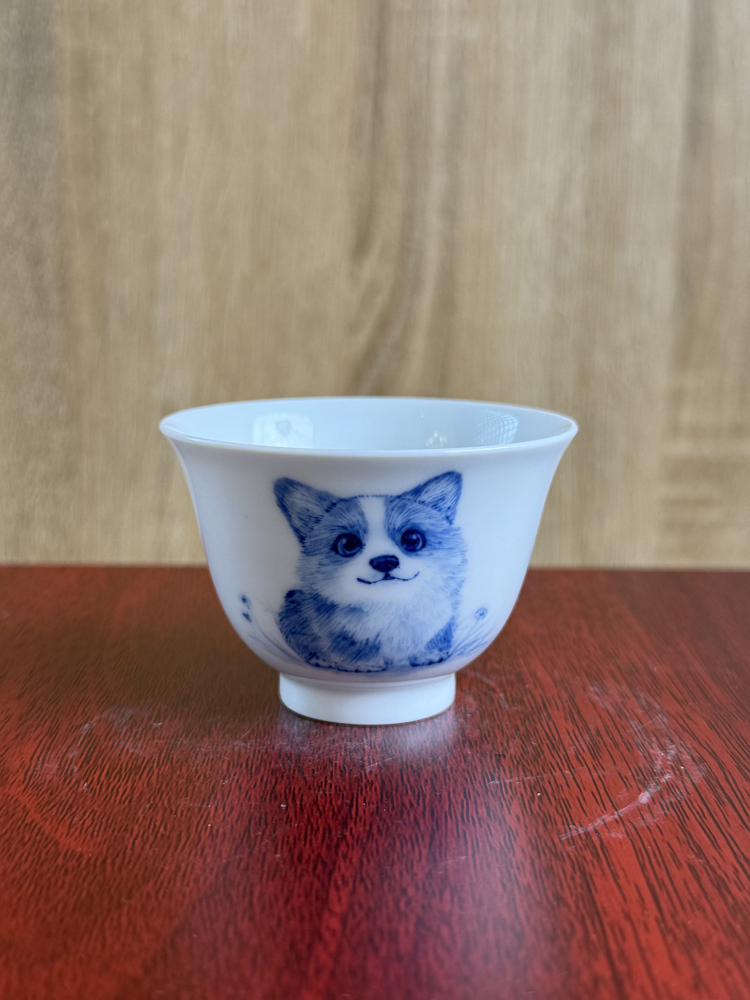 青花玉泥手绘柯基撇口杯
