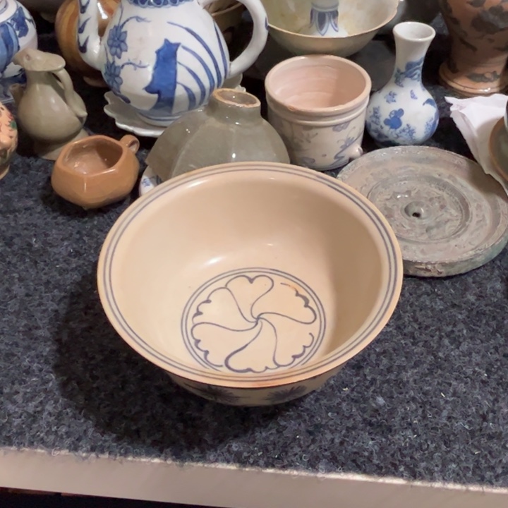 古***》瓷片青花文饰的一个碗