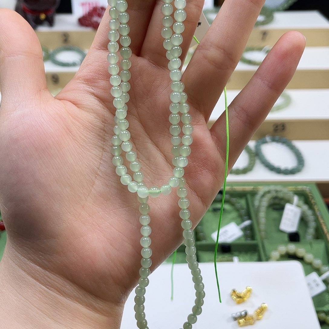 玉***缘和田玉未镶嵌手链