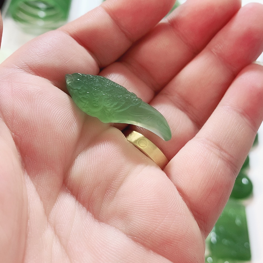 蛇纹石玉未镶嵌挂件