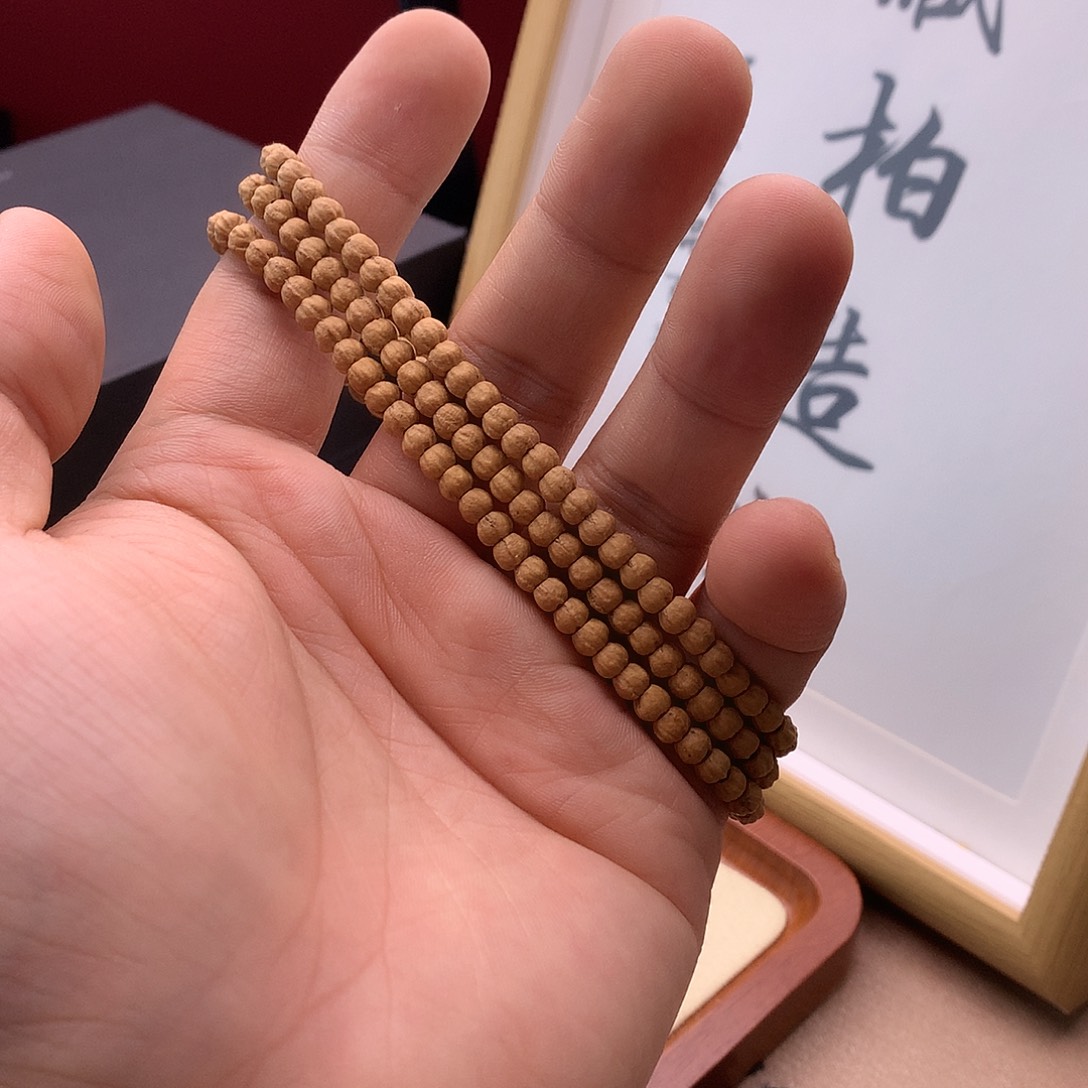 柏香籽/百香籽吊坠红芽小金豆