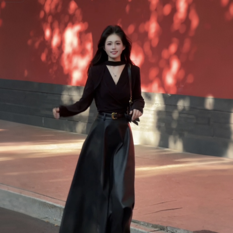 拉夏贝尔/25秋冬新休闲气质收腰百搭通勤显瘦上衣+半裙 10603 KQJ