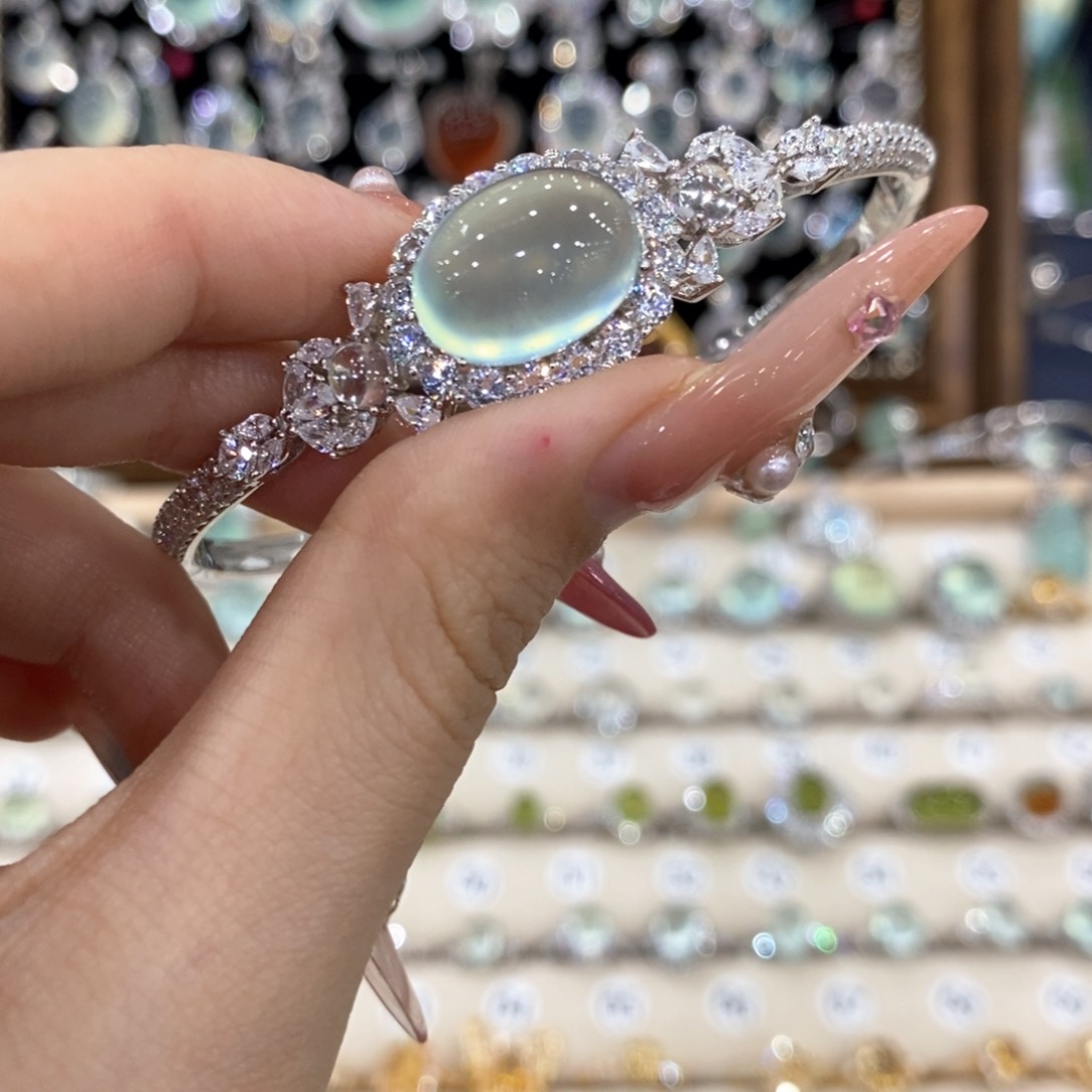 蛇纹石玉银S925镶嵌手镯明**希