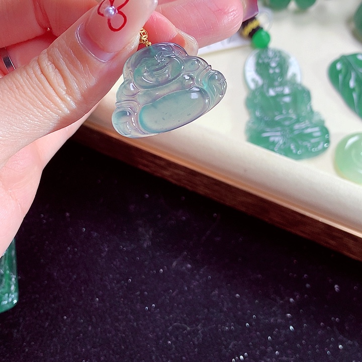 翡翠颈饰18K金镶嵌天然