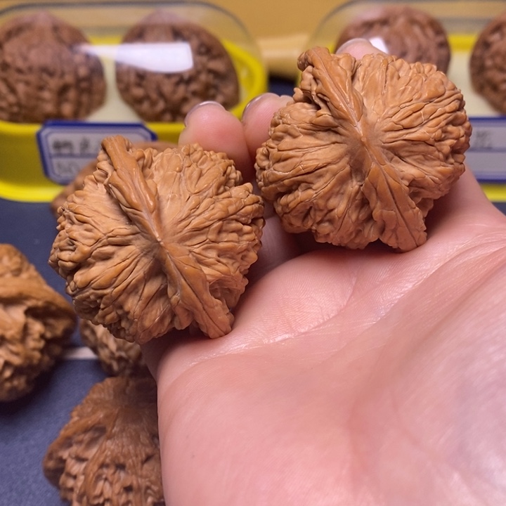 文玩核桃把件望月