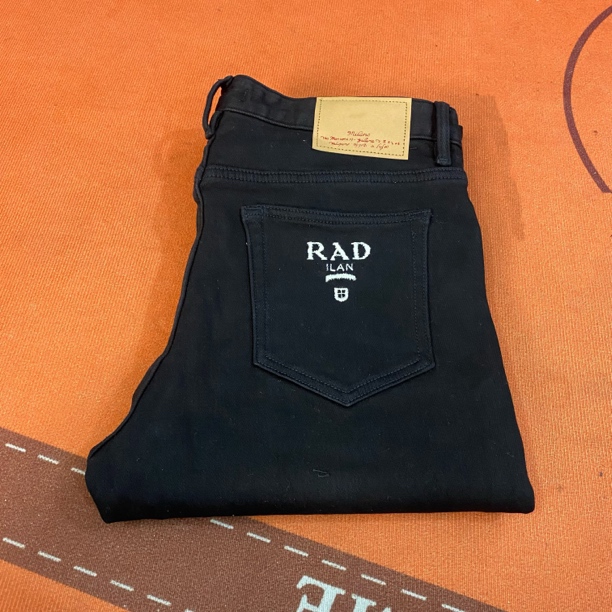 【高端系列】后口袋白色刺绣标 黑色牛仔裤#T2102款