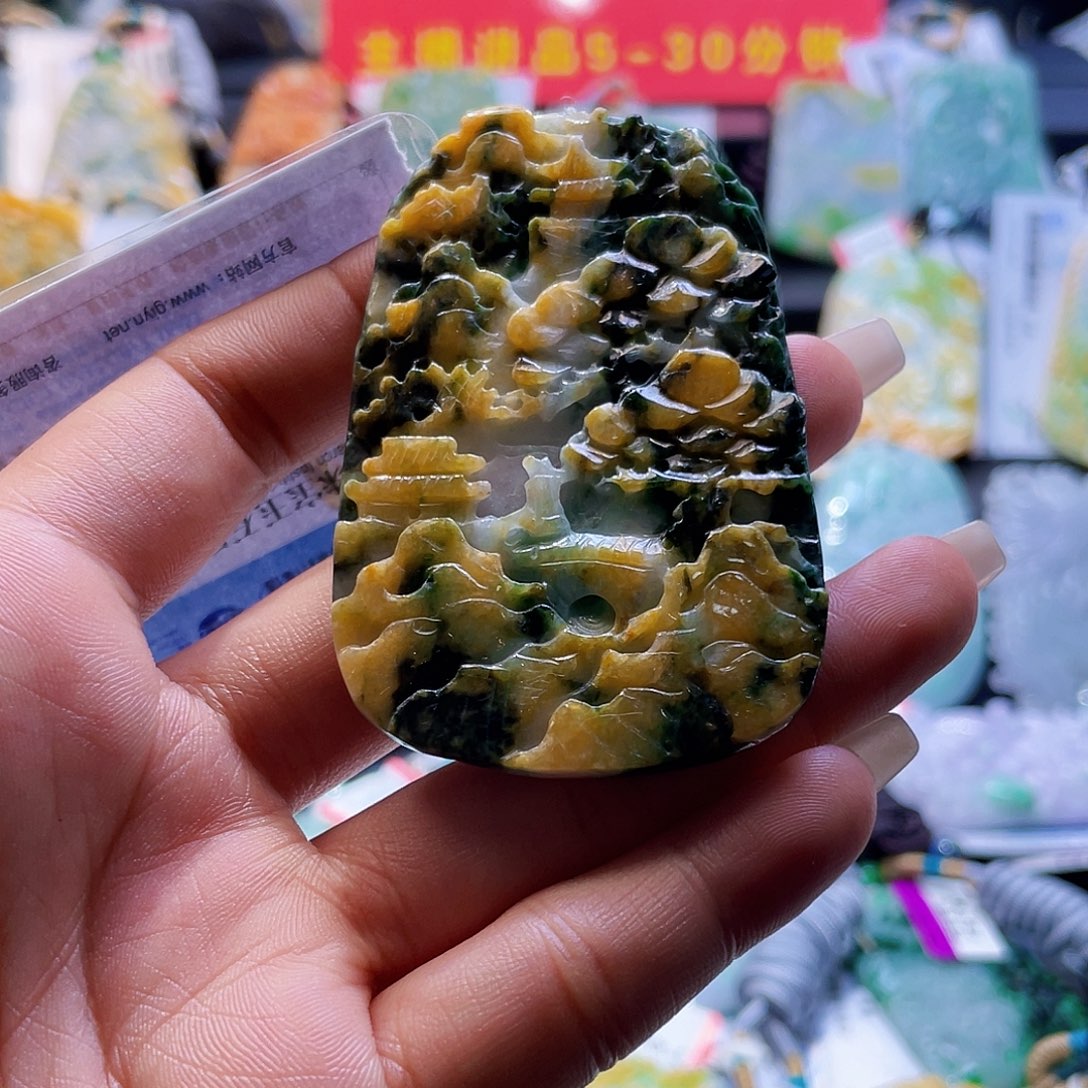 颈饰未镶嵌翡翠一