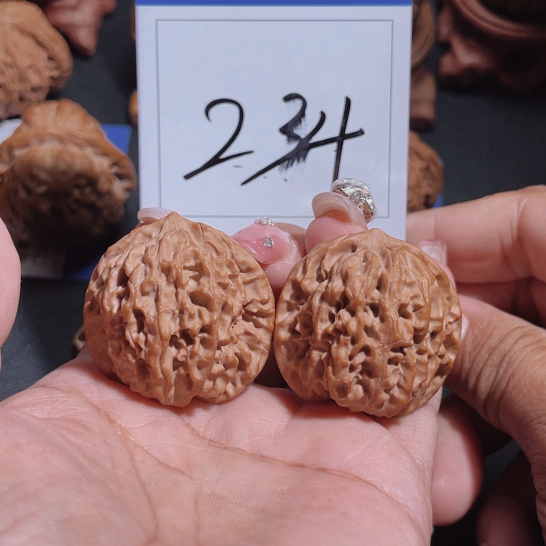 文玩核桃吊坠234号龙胆