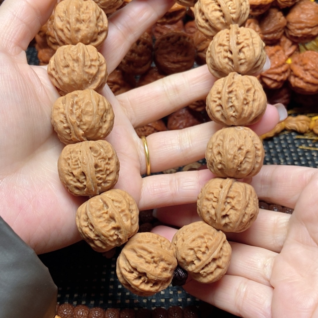 冷***知文玩核桃手串磨盘粗筋手持