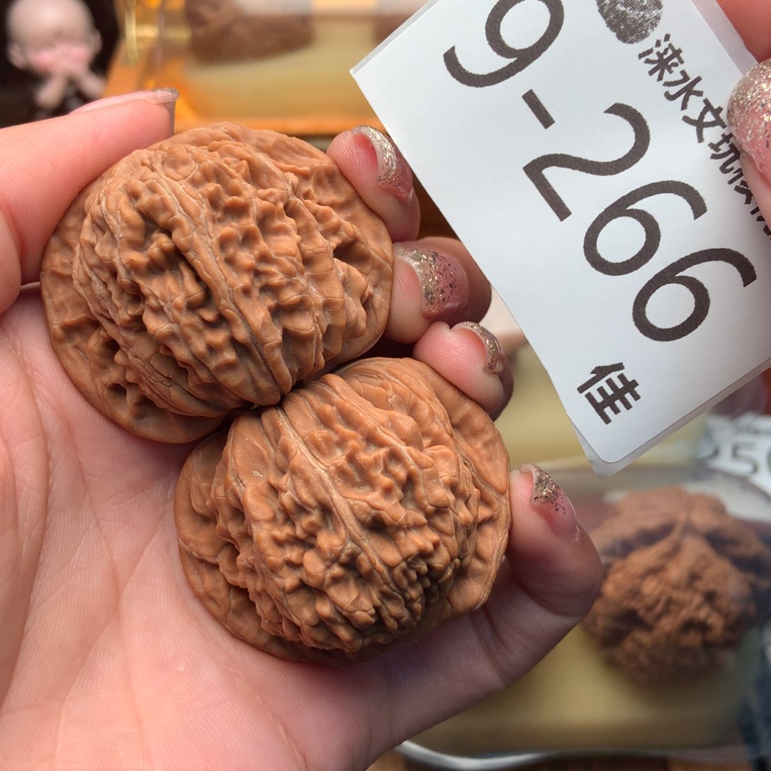 文玩核桃把件44四座楼