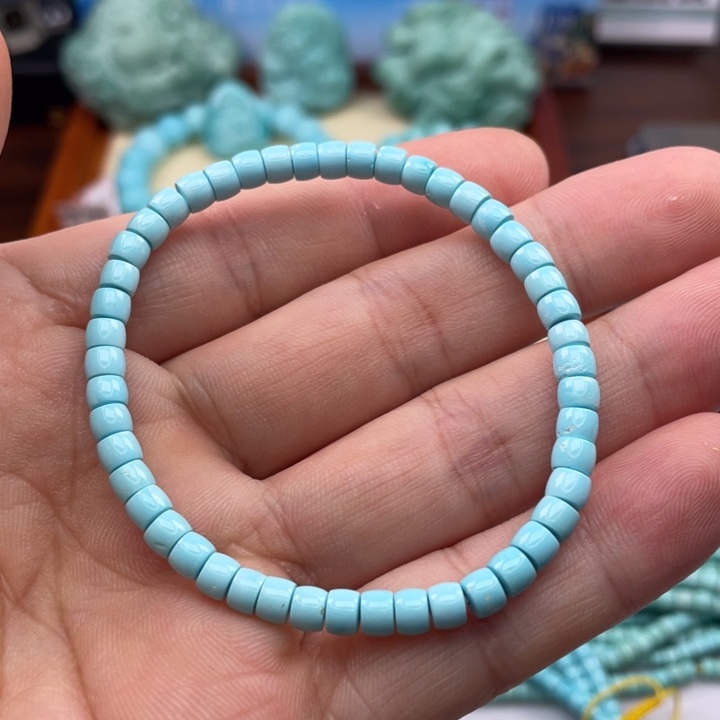 绿松石颈饰未镶嵌