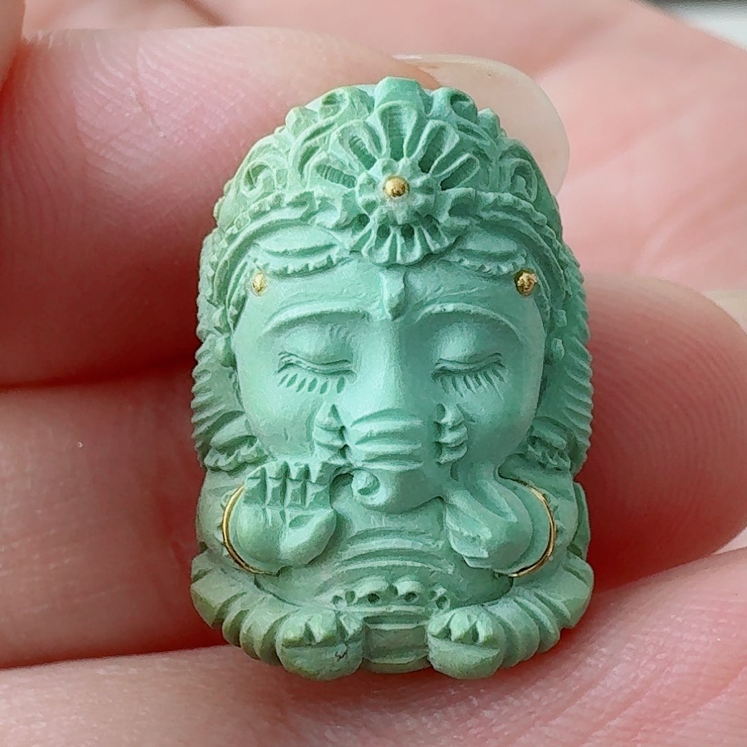 未镶嵌绿松石珠宝奇石