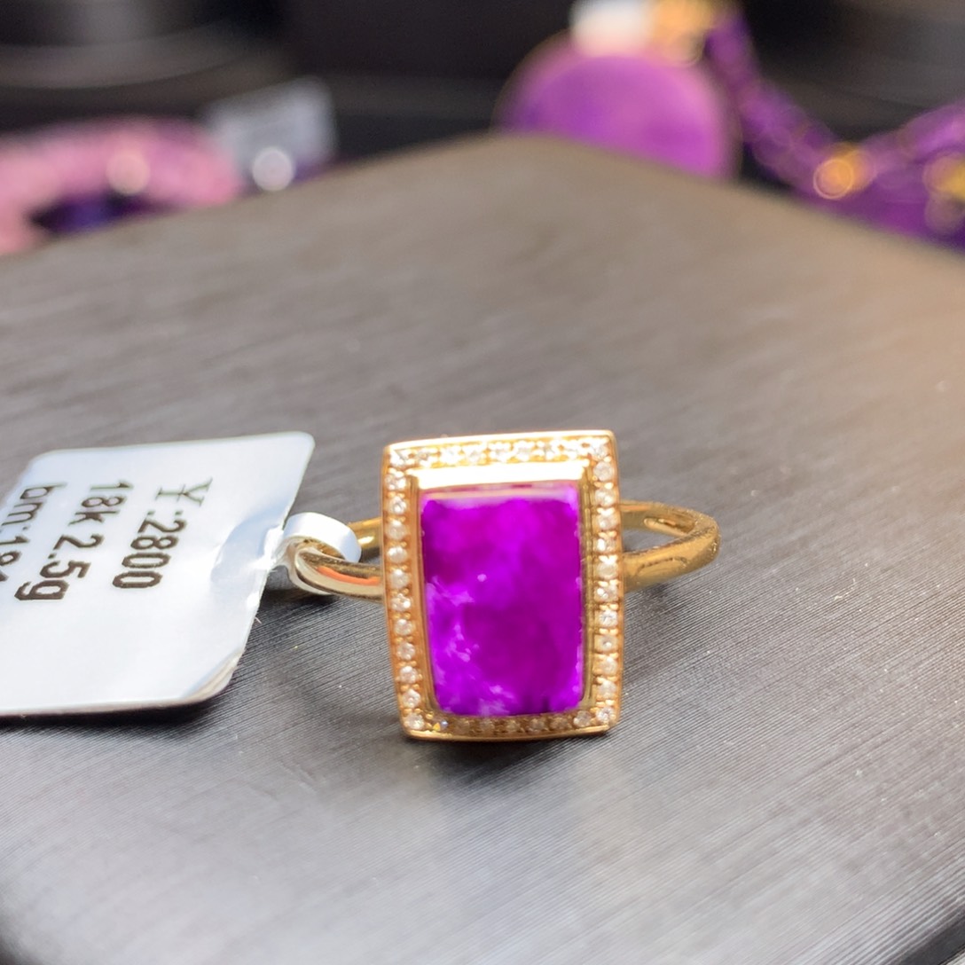 苏纪石（舒俱来）丝绒戒指18K金镶嵌