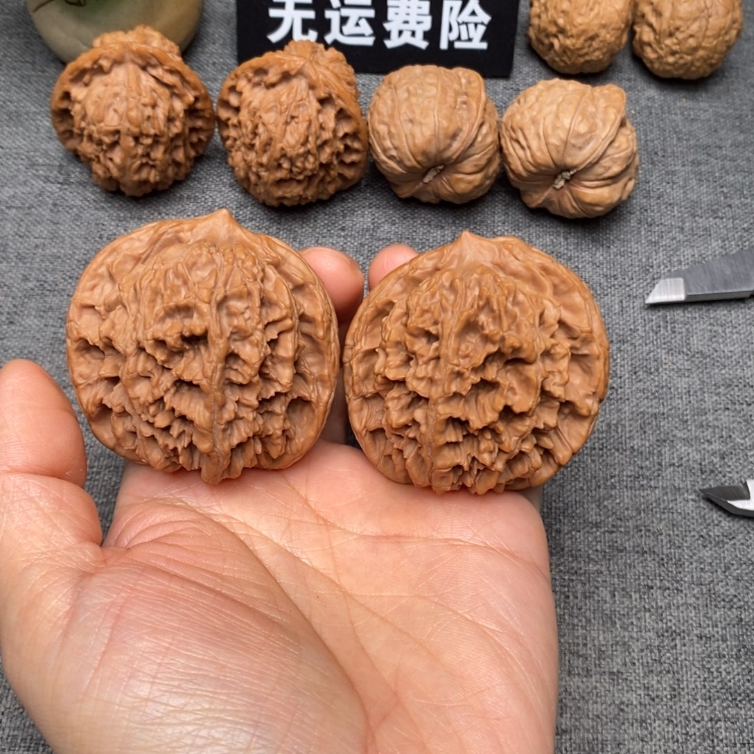 ꧁***℘文玩核桃吊坠大刺