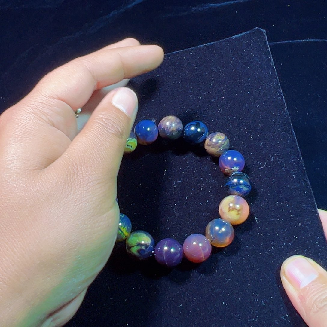 琥珀裸石未镶嵌琥珀