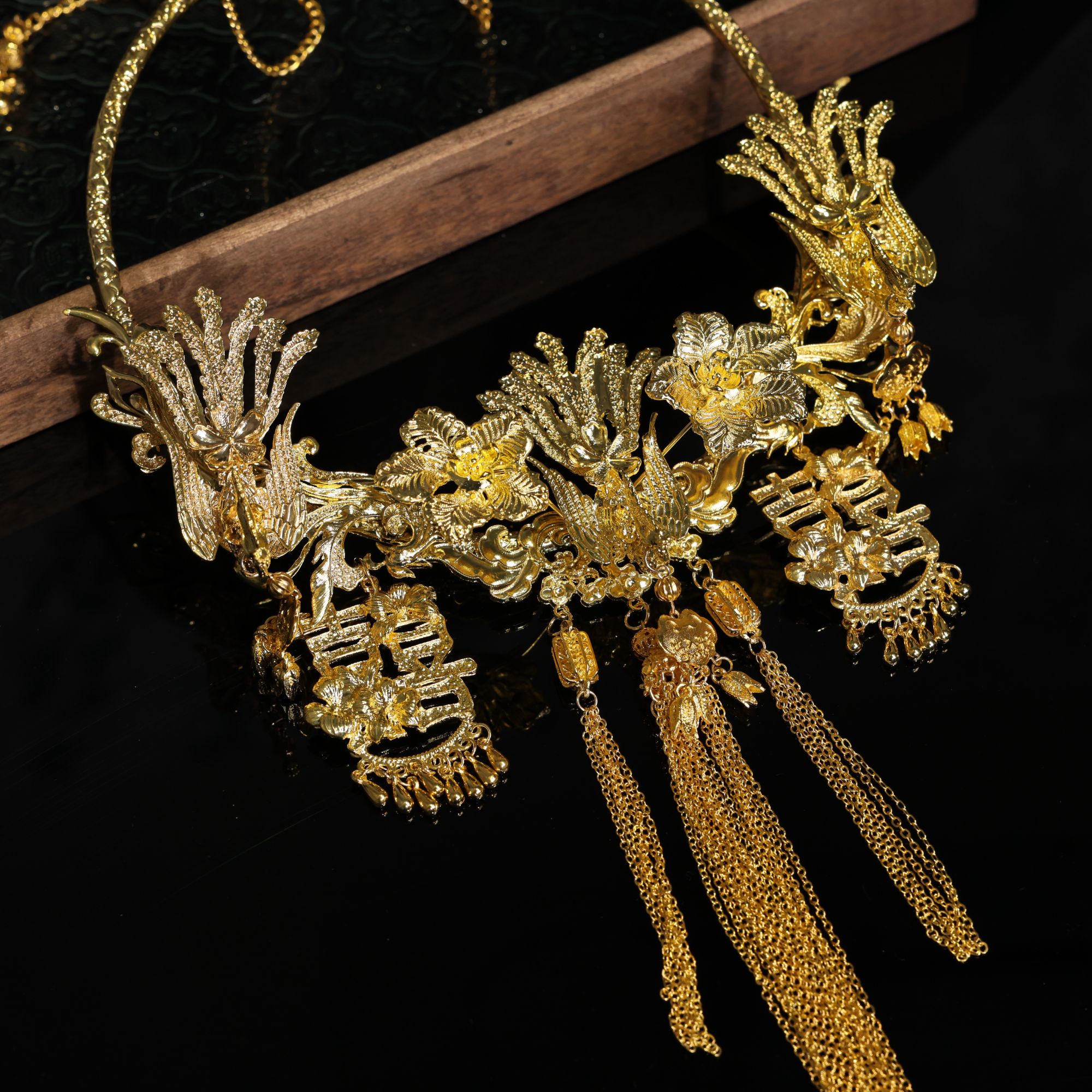 x102新款金色精致龙凤褂项圈新娘结婚配饰