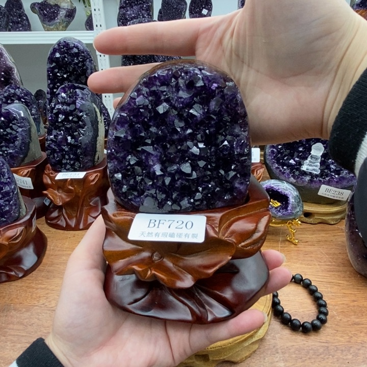 紫晶大型摆件（非配饰）未镶嵌