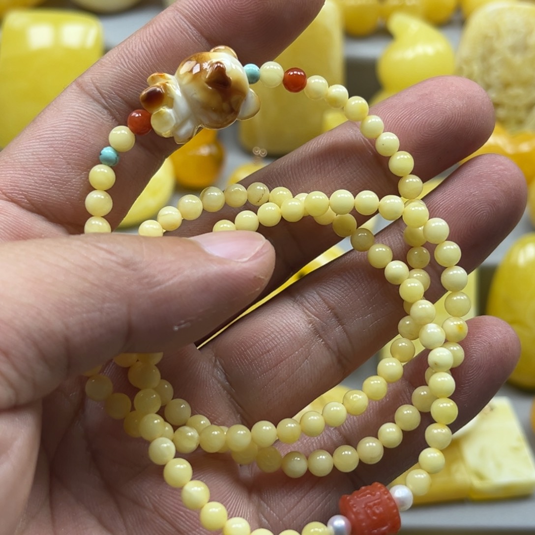 蜜蜡珠宝奇石未镶嵌