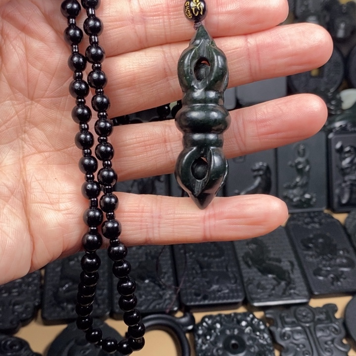 和田玉（青玉）未镶嵌颈饰