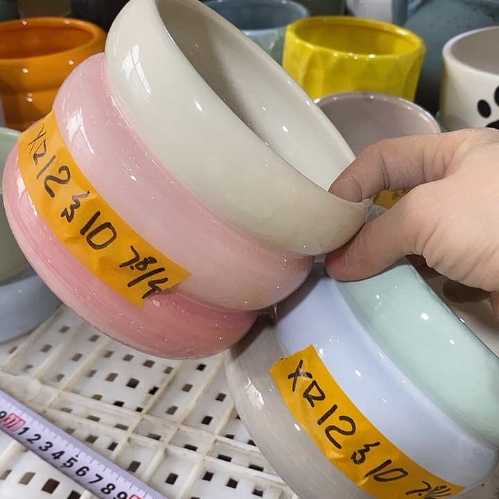 陶盆有孔 瑕疵针孔漏釉介意勿拍外口 12外高10